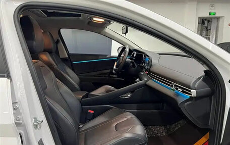 Hyundai Elantra, 2022 год, 1 430 000 рублей, 16 фотография