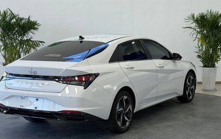 Hyundai Elantra, 2023 год, 1 850 000 рублей, 7 фотография