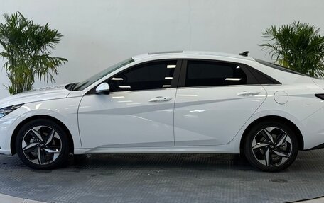 Hyundai Elantra, 2023 год, 1 850 000 рублей, 4 фотография