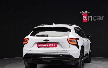 Chevrolet Trax, 2023 год, 1 615 005 рублей, 3 фотография