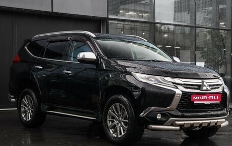 Mitsubishi Pajero Sport III рестайлинг, 2018 год, 3 250 000 рублей, 3 фотография