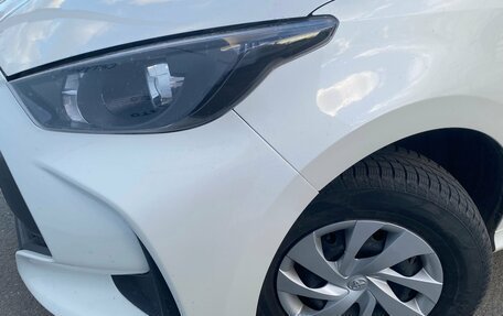 Toyota Yaris, 2020 год, 1 330 000 рублей, 14 фотография