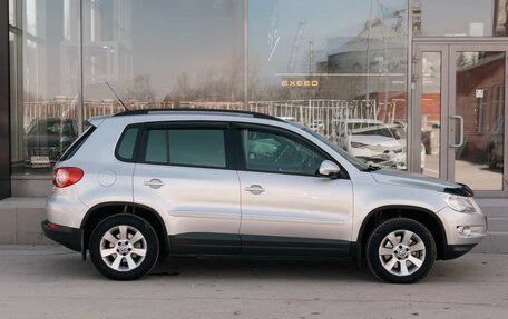 Volkswagen Tiguan I, 2011 год, 1 200 000 рублей, 4 фотография