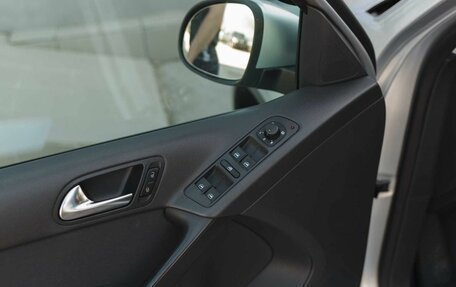 Volkswagen Tiguan I, 2011 год, 1 200 000 рублей, 16 фотография