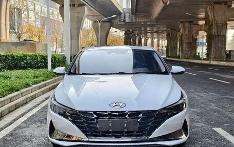 Hyundai Elantra, 2022 год, 1 240 004 рублей, 2 фотография