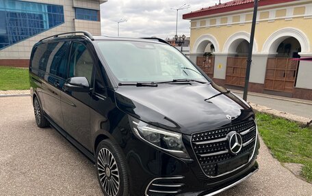 Mercedes-Benz V-Класс, 2024 год, 10 500 000 рублей, 3 фотография