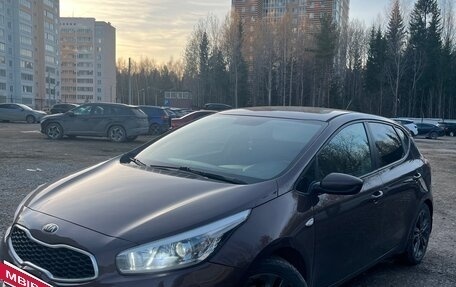 KIA cee'd III, 2013 год, 830 000 рублей, 2 фотография
