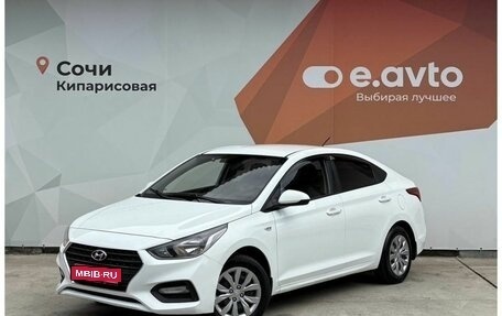 Hyundai Solaris II рестайлинг, 2017 год, 890 000 рублей, 1 фотография