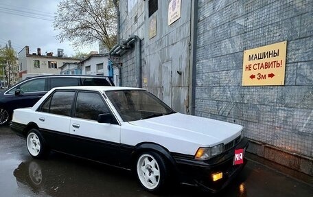 Toyota Carina, 1985 год, 190 000 рублей, 1 фотография