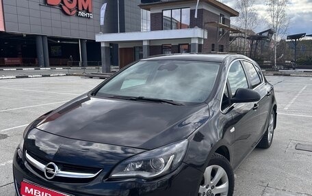 Opel Astra J, 2014 год, 960 000 рублей, 1 фотография