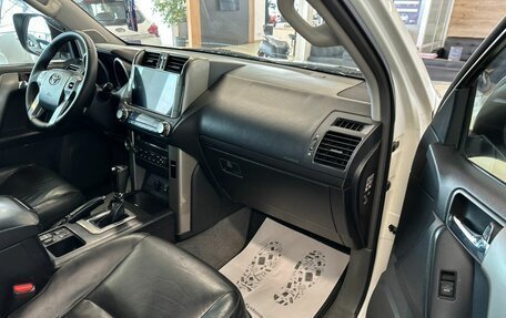 Toyota Land Cruiser Prado 150 рестайлинг 2, 2009 год, 3 199 900 рублей, 12 фотография