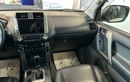 Toyota Land Cruiser Prado 150 рестайлинг 2, 2009 год, 3 199 900 рублей, 15 фотография