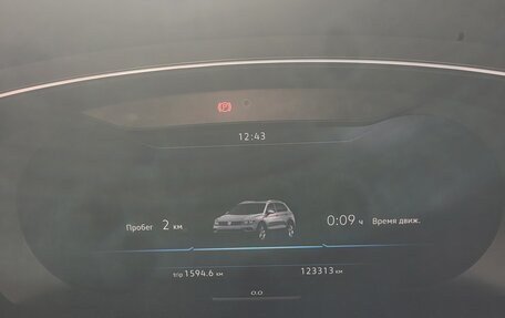 Volkswagen Tiguan II, 2017 год, 2 480 000 рублей, 5 фотография