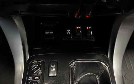 Toyota Land Cruiser Prado 120 рестайлинг, 2008 год, 2 050 000 рублей, 16 фотография