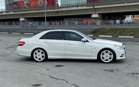 Mercedes-Benz E-Класс, 2012 год, 900 000 рублей, 5 фотография