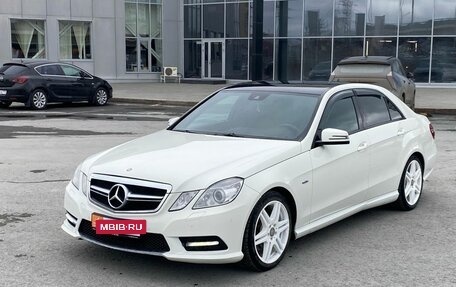 Mercedes-Benz E-Класс, 2012 год, 900 000 рублей, 2 фотография