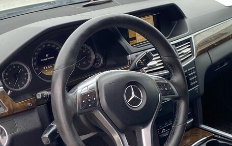 Mercedes-Benz E-Класс, 2012 год, 900 000 рублей, 15 фотография