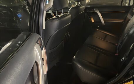 Toyota Land Cruiser Prado 150 рестайлинг 2, 2017 год, 4 050 000 рублей, 7 фотография