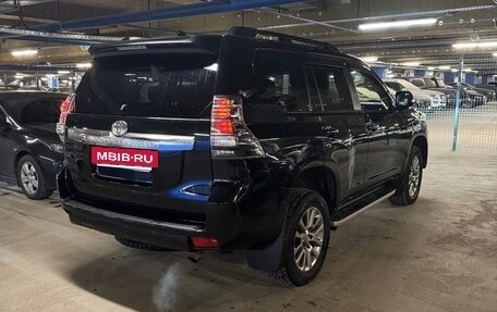 Toyota Land Cruiser Prado 150 рестайлинг 2, 2017 год, 4 050 000 рублей, 3 фотография