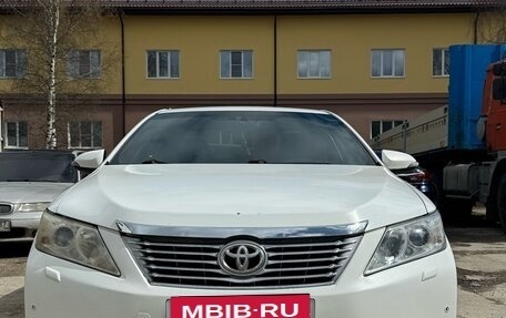 Toyota Camry, 2012 год, 1 300 000 рублей, 2 фотография