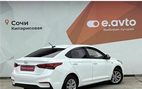 Hyundai Solaris II рестайлинг, 2017 год, 890 000 рублей, 4 фотография