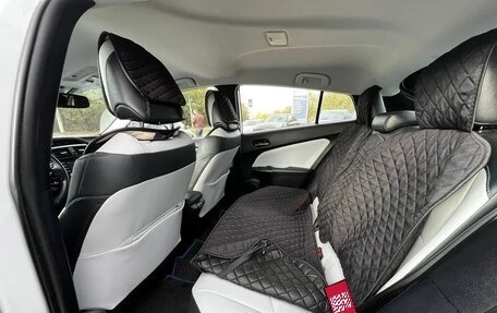 Toyota Prius IV XW50, 2021 год, 2 550 000 рублей, 9 фотография