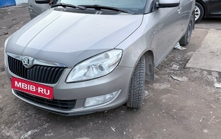 Skoda Fabia II, 2011 год, 600 000 рублей, 2 фотография