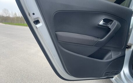 Volkswagen Polo VI (EU Market), 2012 год, 630 000 рублей, 28 фотография