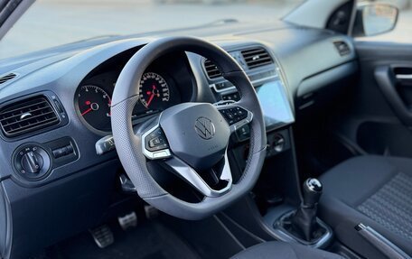 Volkswagen Polo VI (EU Market), 2020 год, 1 300 000 рублей, 21 фотография