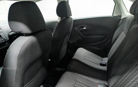 Volkswagen Polo VI (EU Market), 2017 год, 1 100 000 рублей, 15 фотография