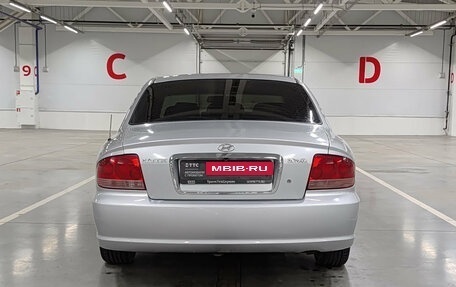 Hyundai Sonata IV рестайлинг, 2005 год, 335 000 рублей, 7 фотография