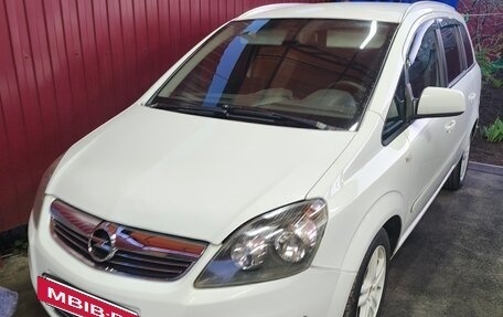 Opel Zafira B, 2012 год, 690 000 рублей, 3 фотография