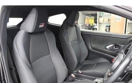 Toyota Yaris, 2021 год, 1 390 000 рублей, 10 фотография