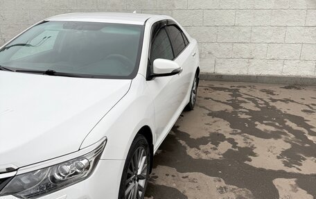 Toyota Camry, 2018 год, 3 170 000 рублей, 2 фотография