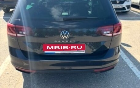 Volkswagen Passat B8 рестайлинг, 2021 год, 2 850 000 рублей, 2 фотография