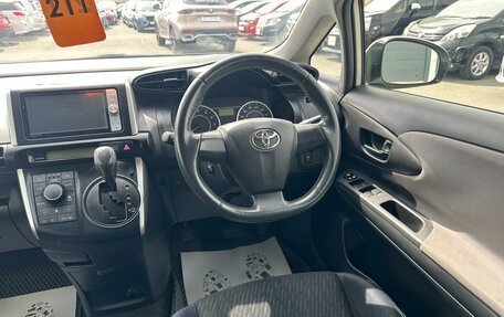 Toyota Wish II, 2011 год, 1 329 000 рублей, 15 фотография