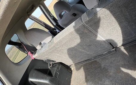 Honda Fit III, 2002 год, 370 000 рублей, 17 фотография