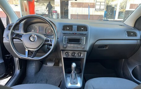 Volkswagen Polo VI (EU Market), 2018 год, 895 000 рублей, 13 фотография