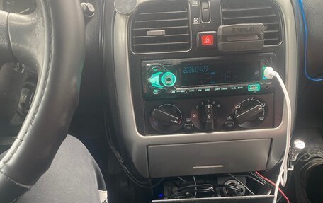 Mitsubishi Carisma I, 2003 год, 159 900 рублей, 22 фотография