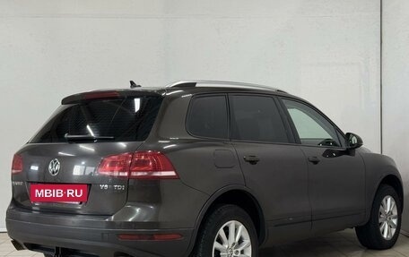 Volkswagen Touareg III, 2015 год, 2 999 000 рублей, 8 фотография