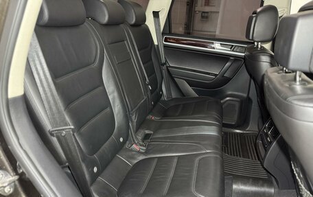 Volkswagen Touareg III, 2015 год, 2 999 000 рублей, 24 фотография