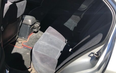 Mitsubishi Galant VIII, 2001 год, 250 000 рублей, 13 фотография