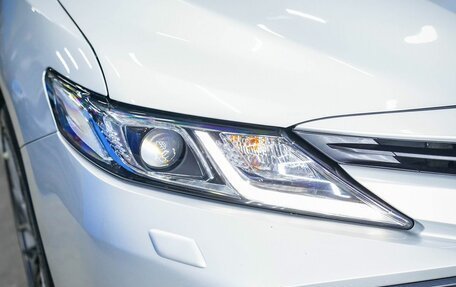 Toyota Camry, 2019 год, 2 350 000 рублей, 16 фотография