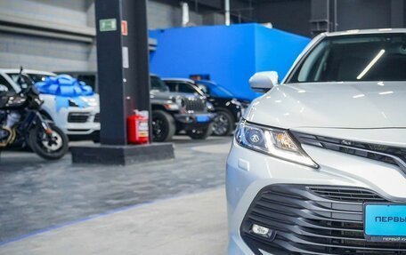 Toyota Camry, 2019 год, 2 350 000 рублей, 30 фотография