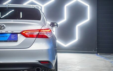 Toyota Camry, 2019 год, 2 350 000 рублей, 20 фотография