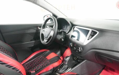 Hyundai Solaris II рестайлинг, 2019 год, 1 695 000 рублей, 10 фотография