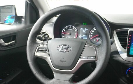 Hyundai Solaris II рестайлинг, 2019 год, 1 695 000 рублей, 16 фотография