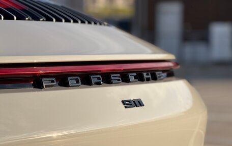 Porsche 911, 2021 год, 15 000 000 рублей, 13 фотография