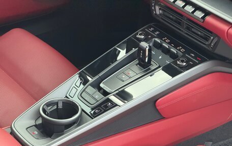 Porsche 911, 2021 год, 15 000 000 рублей, 22 фотография