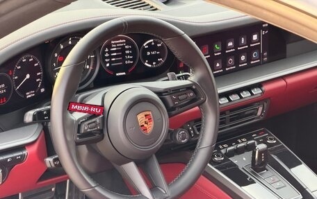 Porsche 911, 2021 год, 15 000 000 рублей, 33 фотография